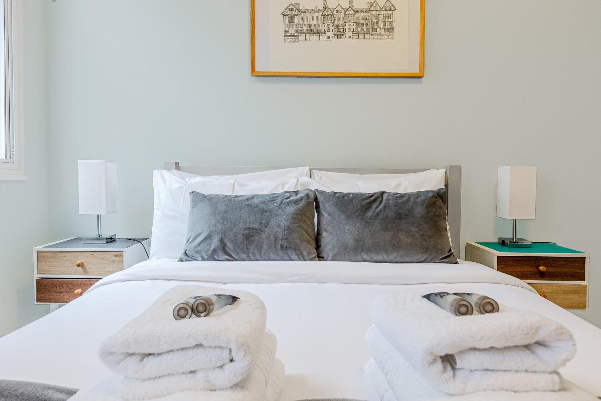 Stunning Central 2Br Flat Btw Soho & Covent Garden London Bagian luar foto